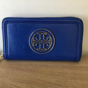 Tory Burch Amanda Continental Wallet Blue Leather Gold Trim Corner Zip Around